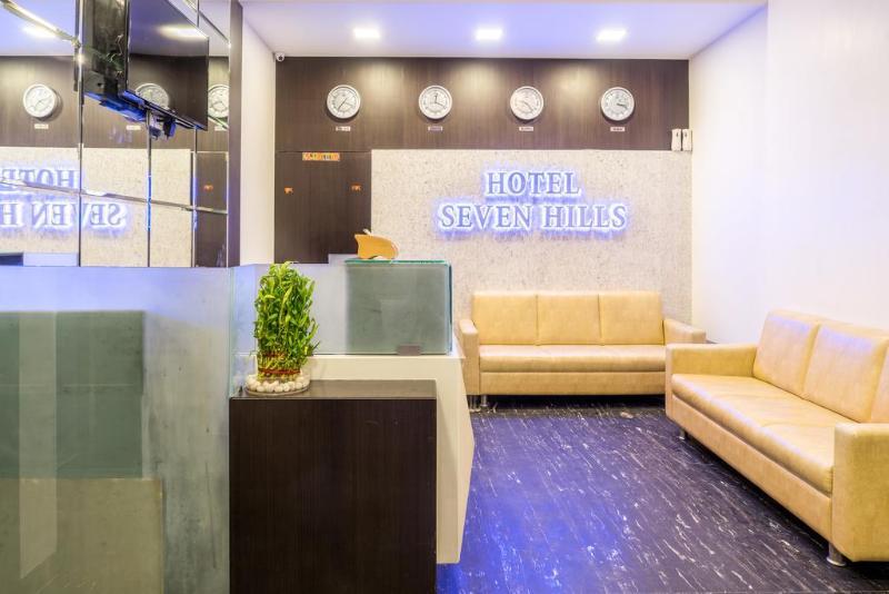 Seven Hills Hotel Mumbai Bagian luar foto