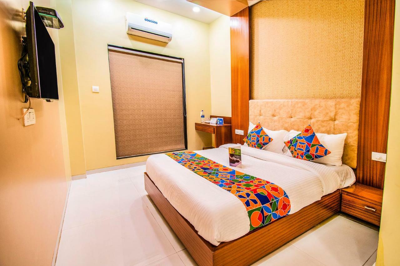 Seven Hills Hotel Mumbai Bagian luar foto