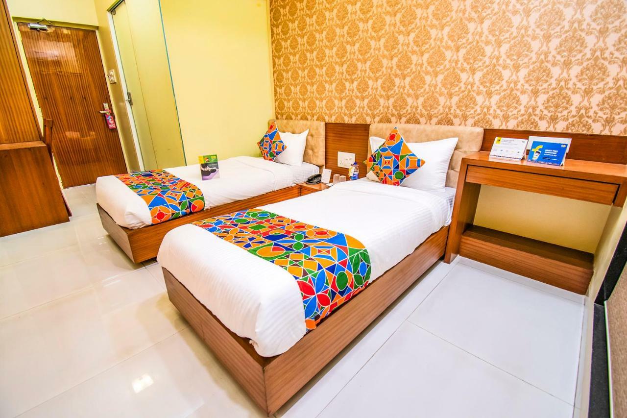 Seven Hills Hotel Mumbai Bagian luar foto